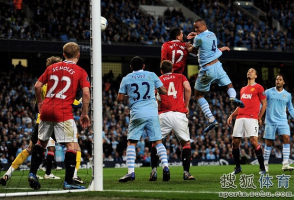  曼城罗德里铁树开花，头槌破门助球队重返榜首  